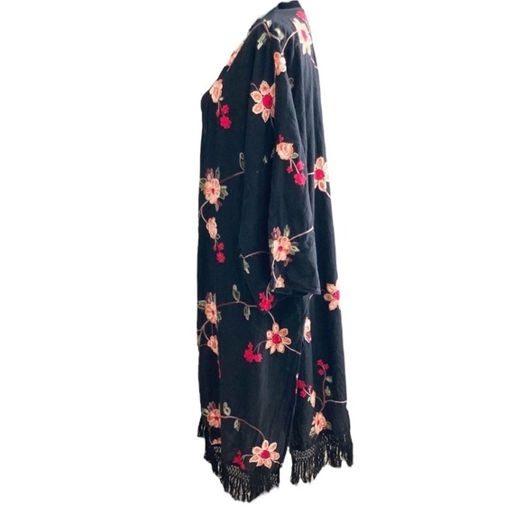 🌺UMGEE Black Embroidered Fringe Duster Kimono 1 in Size S and 1 in Size Large🌺 - Picture 6 of 6